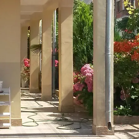 Къща за гости кадиеви